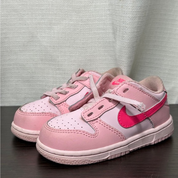 Nike SB Kids shoes size 8C Triple Pink - Picture 4 of 7
